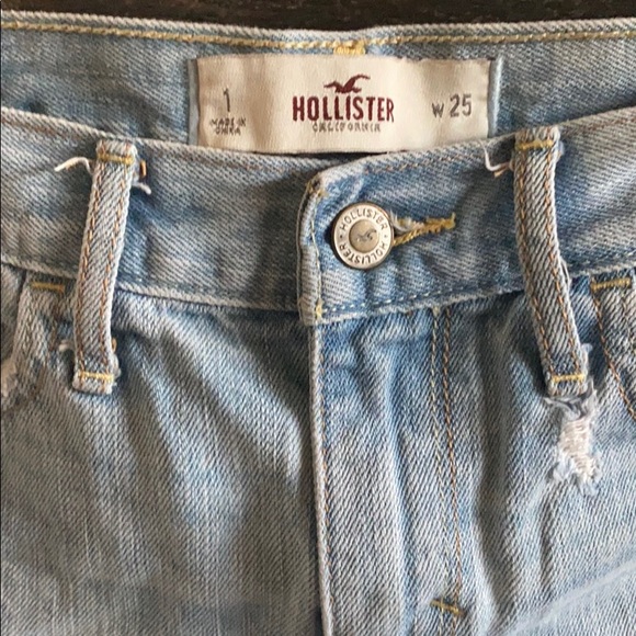 Hollister Distressed Jean Shorts - Picture 3 of 6